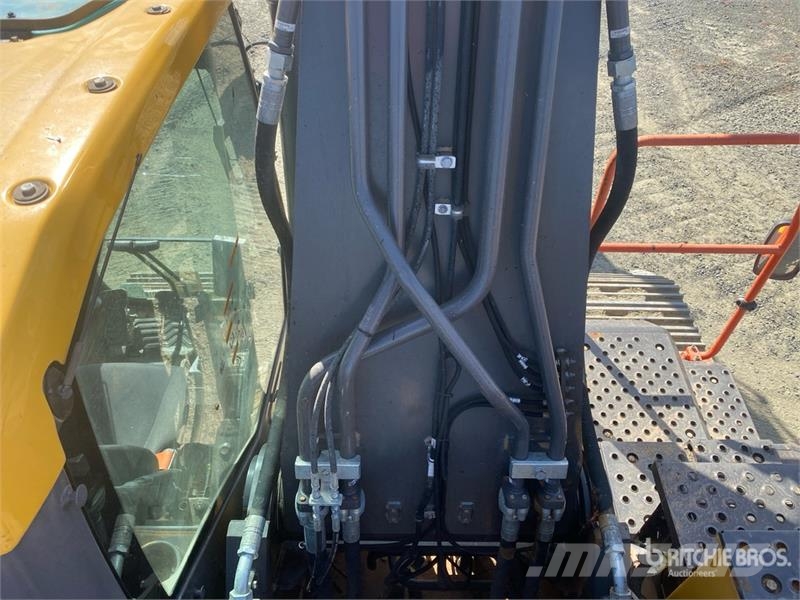 Volvo EC300EL Tracked Excavator Гусеничні екскаватори