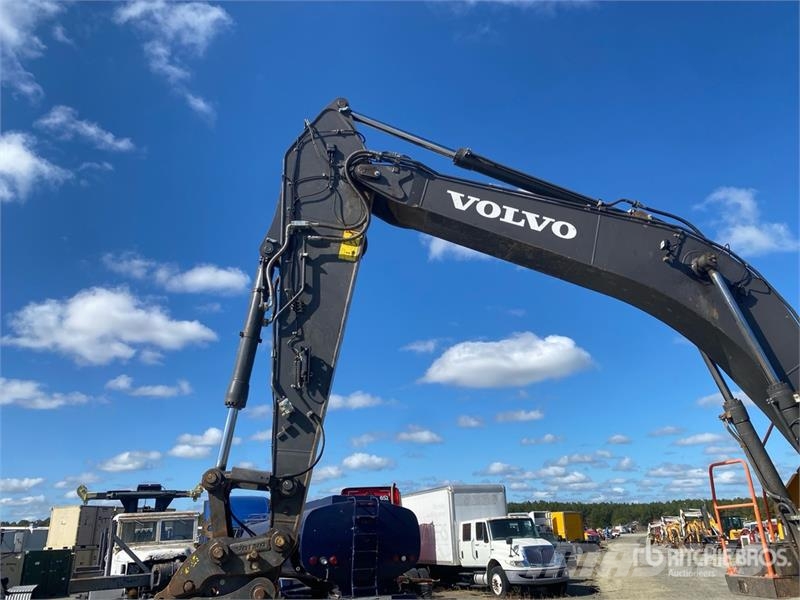Volvo EC300EL Tracked Excavator Гусеничні екскаватори
