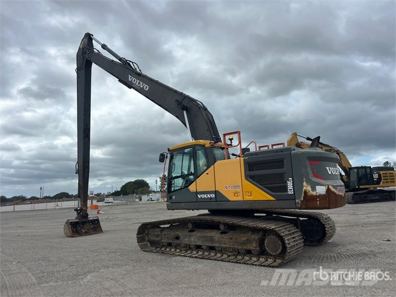 Volvo EC300ELR Long Reach Tracked Excavator Bageri gusjeničari