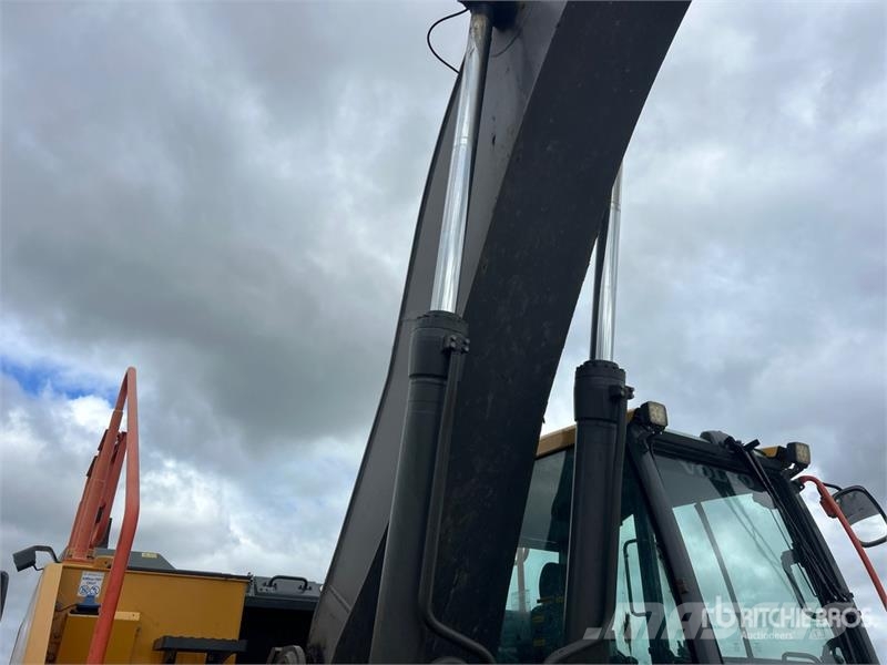 Volvo EC300ELR Long Reach Tracked Excavator Bageri gusjeničari