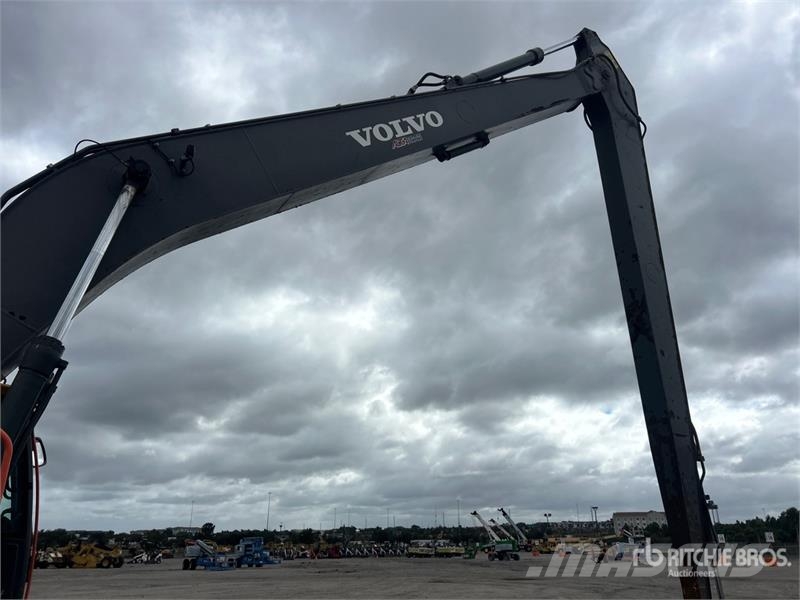 Volvo EC300ELR Long Reach Tracked Excavator Bageri gusjeničari