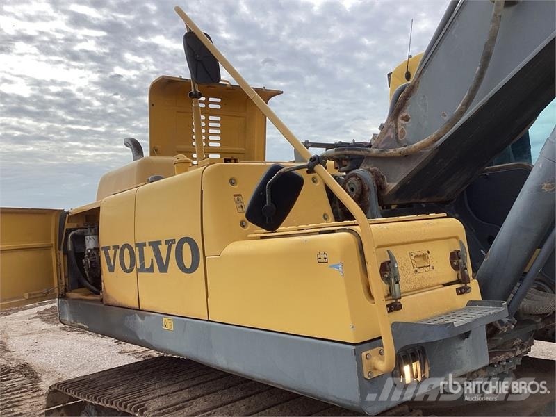 Volvo EC330B LC Tracked Excavator Gravemaskiner på larvebånd