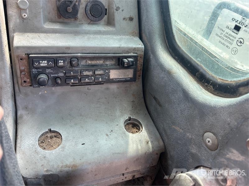 Volvo EC330BLC Roomikekskavaatorid
