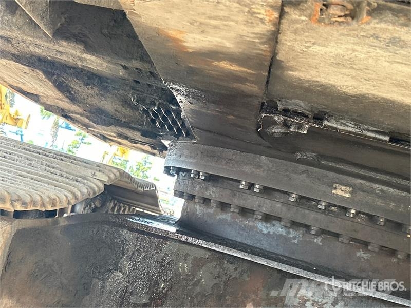 Volvo EC330BLC Roomikekskavaatorid