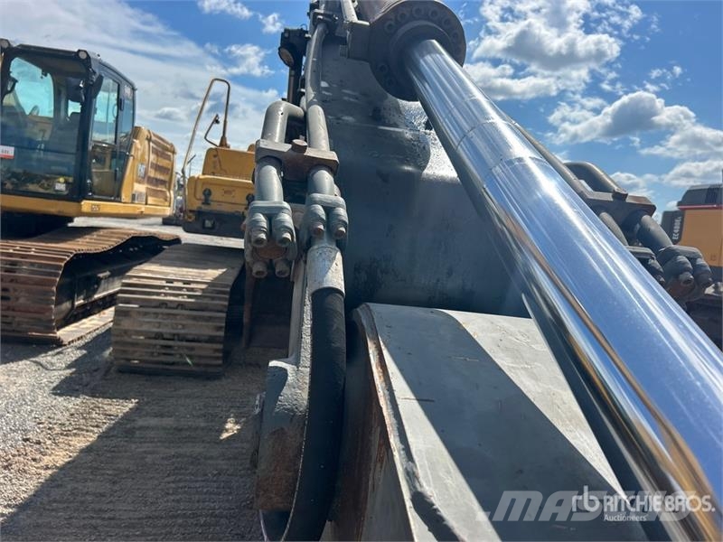 Volvo EC330BLC Roomikekskavaatorid