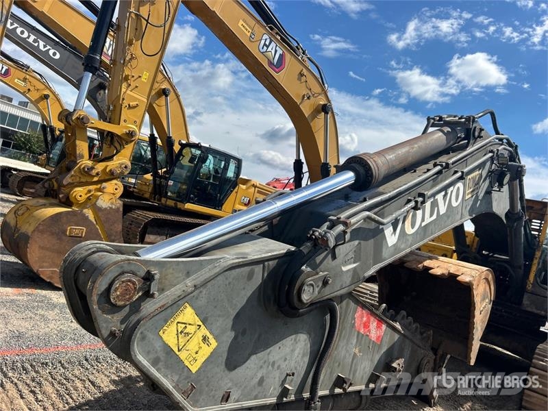 Volvo EC330BLC Roomikekskavaatorid
