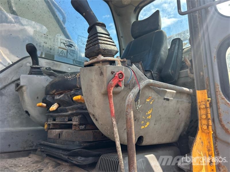 Volvo EC330BLC Roomikekskavaatorid