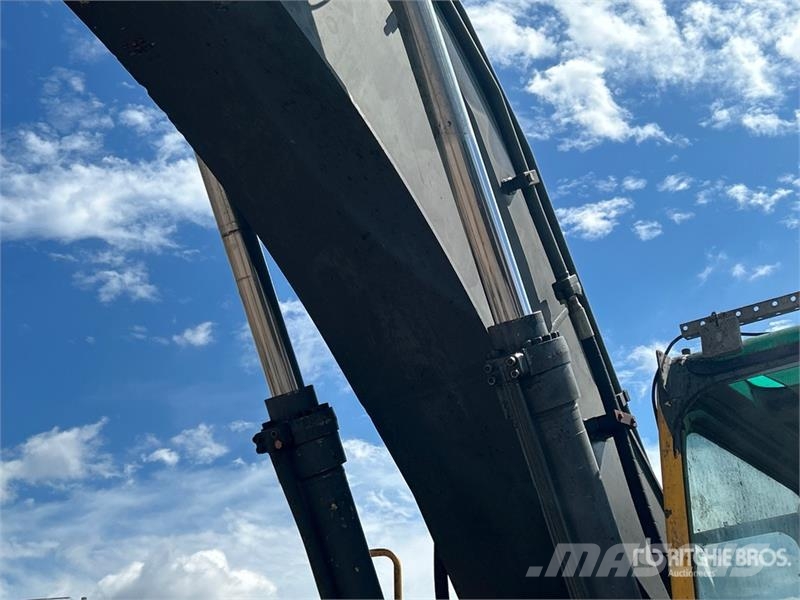 Volvo EC330BLC Roomikekskavaatorid