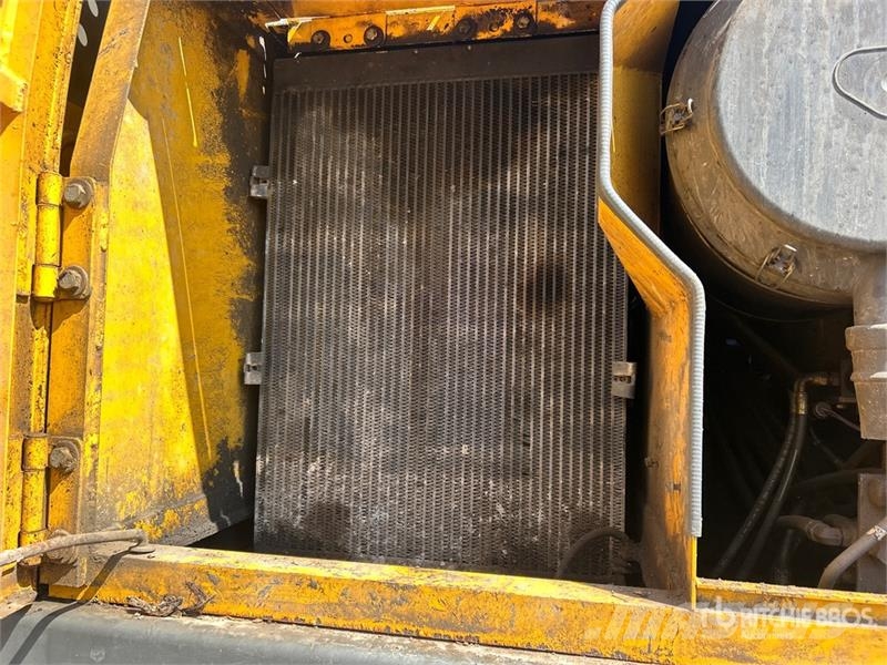 Volvo EC330BLC Roomikekskavaatorid