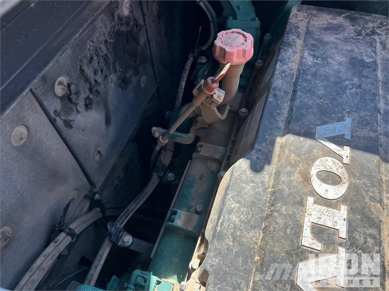 Volvo EC350EL Tracked Excavator Raupenbagger