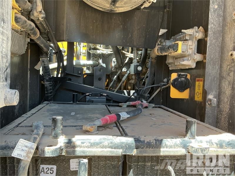 Volvo EC350EL Tracked Excavator Raupenbagger
