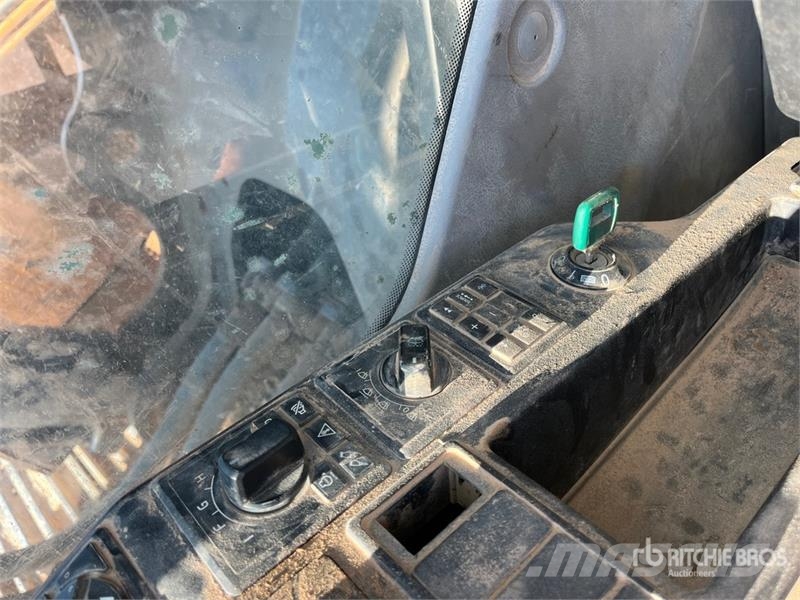 Volvo EC350EL Tracked Excavator Roomikekskavaatorid