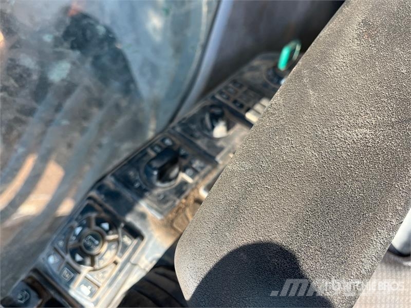 Volvo EC350EL Tracked Excavator Roomikekskavaatorid