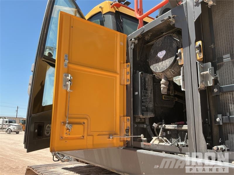 Volvo EC350EL Tracked Excavator Raupenbagger