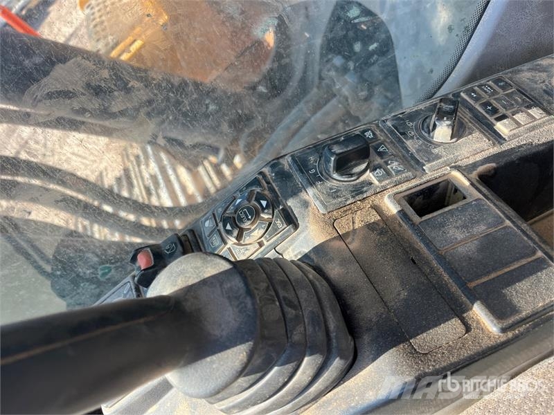 Volvo EC350EL Tracked Excavator Roomikekskavaatorid