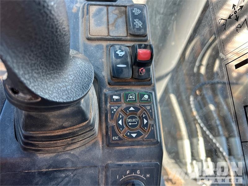 Volvo EC350EL Tracked Excavator Raupenbagger