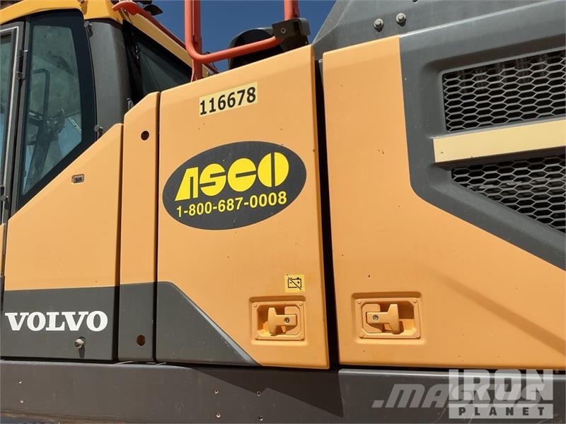 Volvo EC350EL Tracked Excavator Raupenbagger