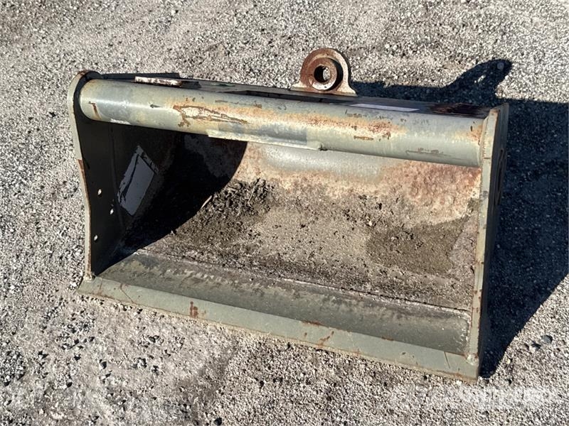 Volvo EC35BKT30 30 in Cleanup Excavator Bucket دلاء