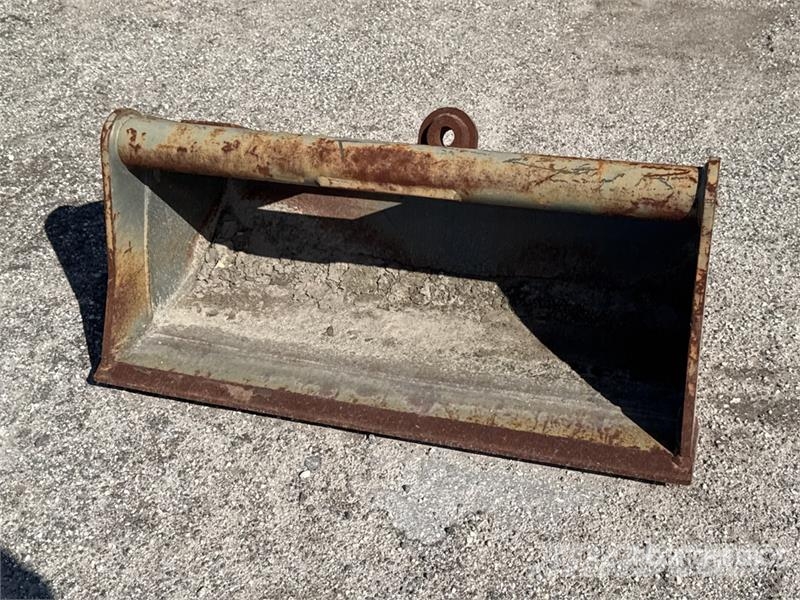 Volvo EC35BKT30 36 in Cleanup Excavator Bucket دلاء