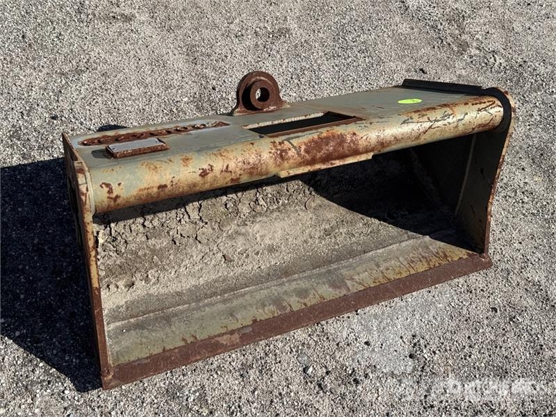 Volvo EC35BKT30 36 in Cleanup Excavator Bucket دلاء