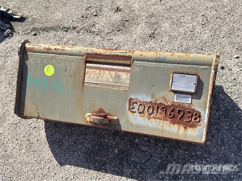 Volvo EC35BKT30 36 in Cleanup Excavator Bucket دلاء