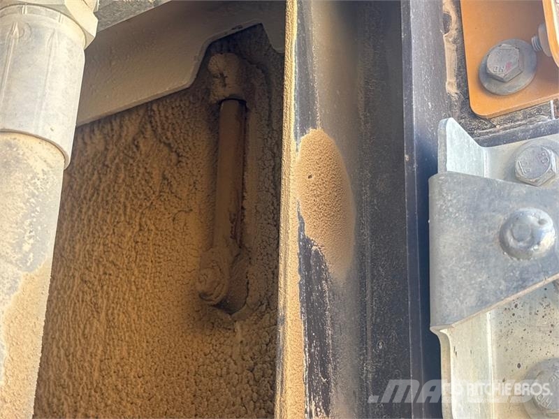 Volvo EC380E Tracked Excavator Roomikekskavaatorid