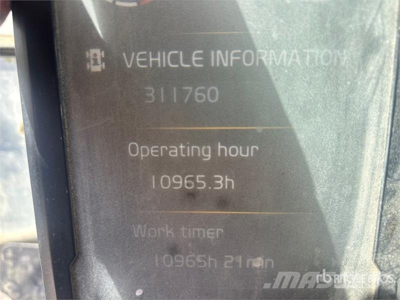 Volvo EC380E Tracked Excavator Roomikekskavaatorid