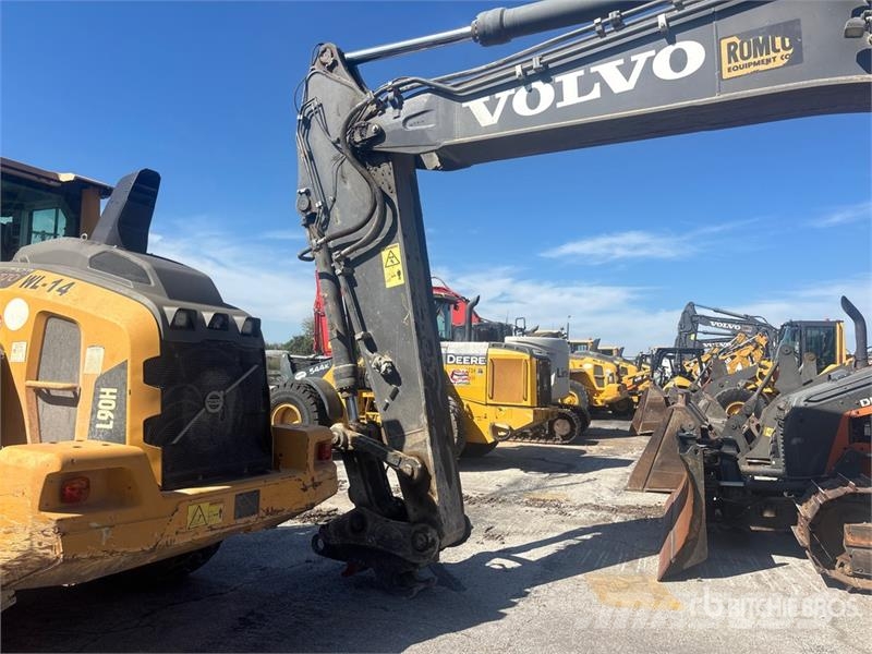 Volvo EC380E Tracked Excavator Roomikekskavaatorid