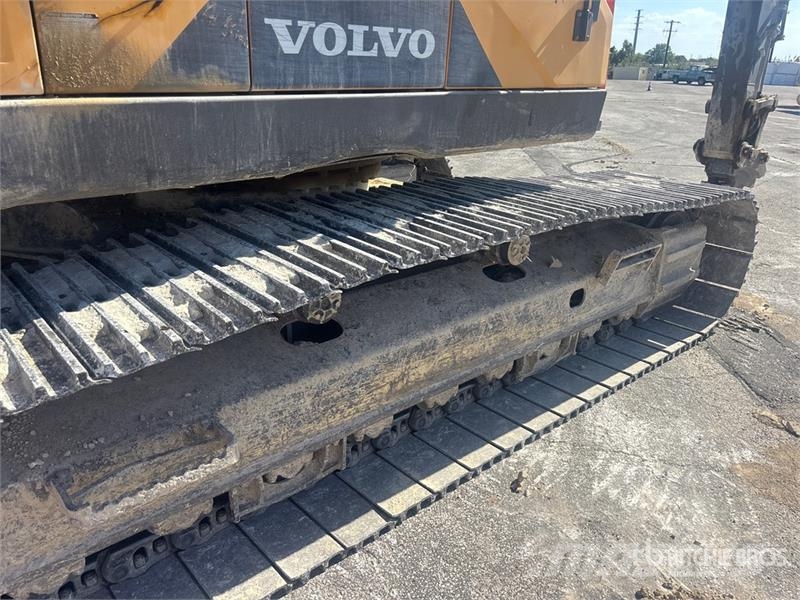 Volvo EC380E Tracked Excavator Roomikekskavaatorid