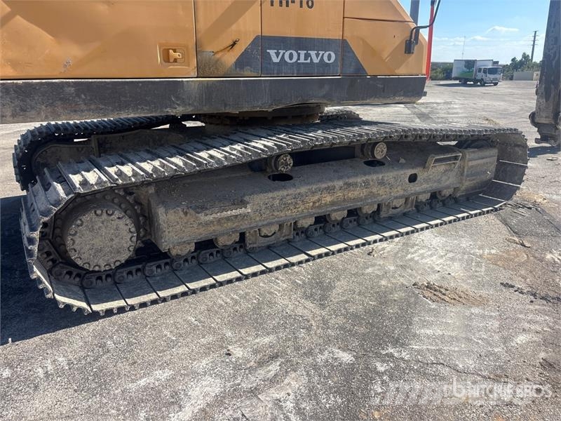 Volvo EC380E Tracked Excavator Roomikekskavaatorid