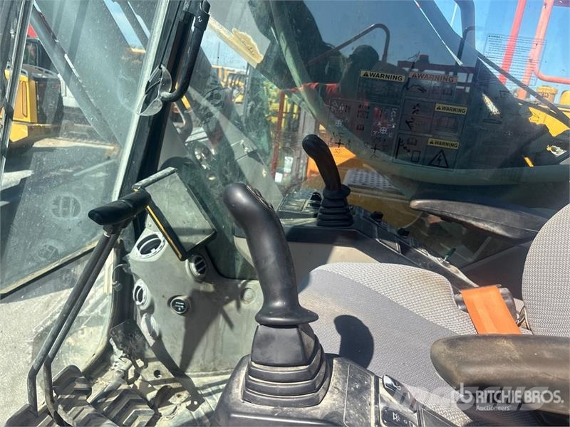 Volvo EC380E Tracked Excavator Roomikekskavaatorid