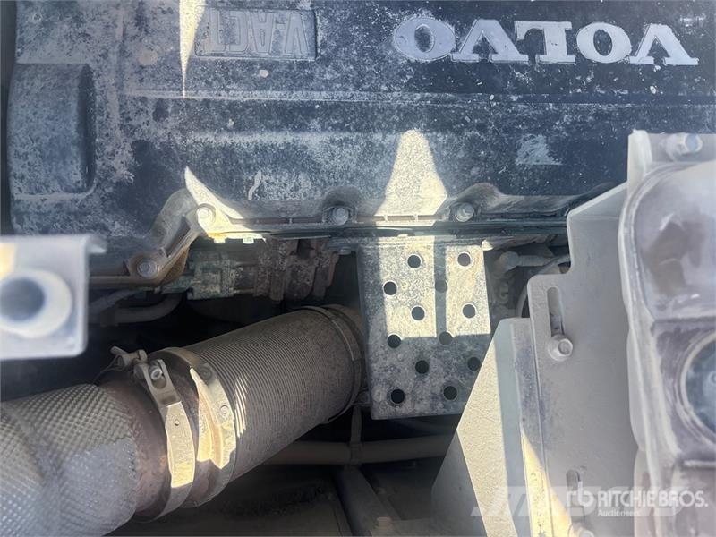 Volvo EC380E Tracked Excavator Roomikekskavaatorid