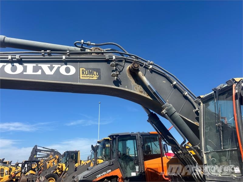 Volvo EC380E Tracked Excavator Roomikekskavaatorid