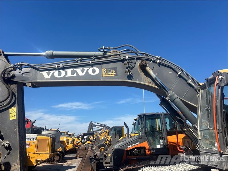 Volvo EC380E Tracked Excavator Roomikekskavaatorid