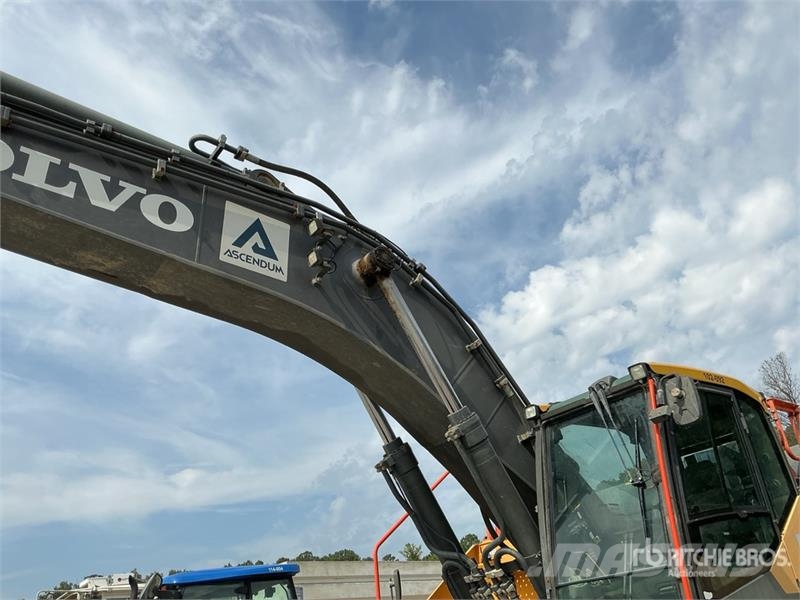 Volvo EC380EL Tracked Excavator Beltegraver