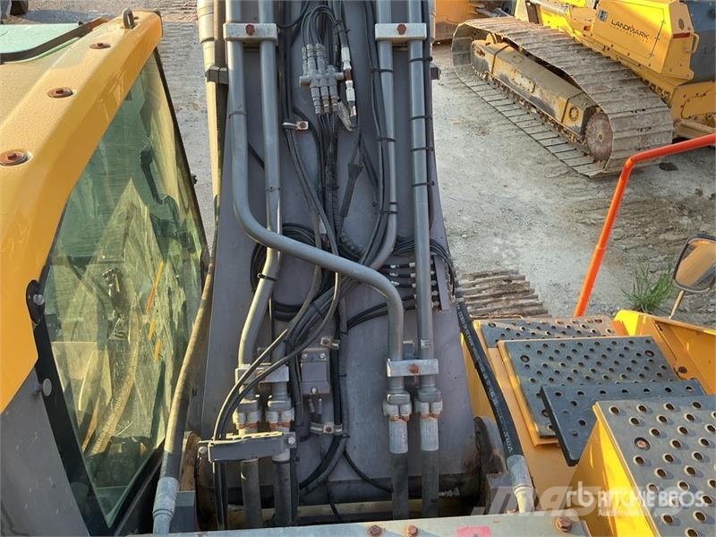Volvo EC380EL Tracked Excavator Beltegraver