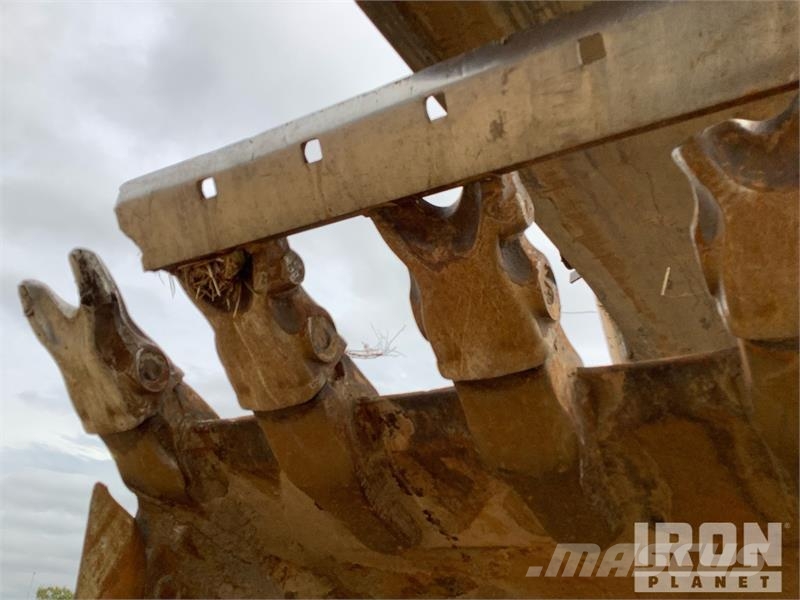 Volvo EC380EL Tracked Excavator Верижен екскаватор