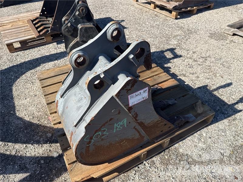 Volvo EC55BKT18 17 in Digging Excavator Bucket دلاء