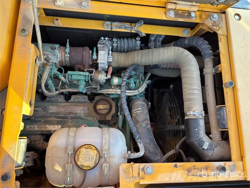 Volvo ECR 145DL Tracked Excavator Gravemaskiner på larvebånd