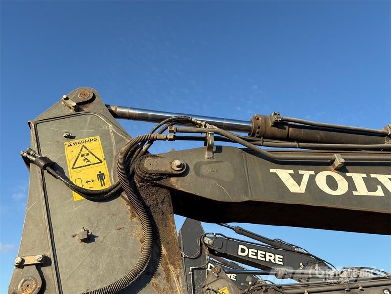 Volvo ECR 145DL Tracked Excavator Gravemaskiner på larvebånd