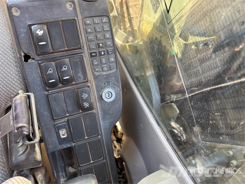 Volvo ECR 145DL Tracked Excavator Gravemaskiner på larvebånd