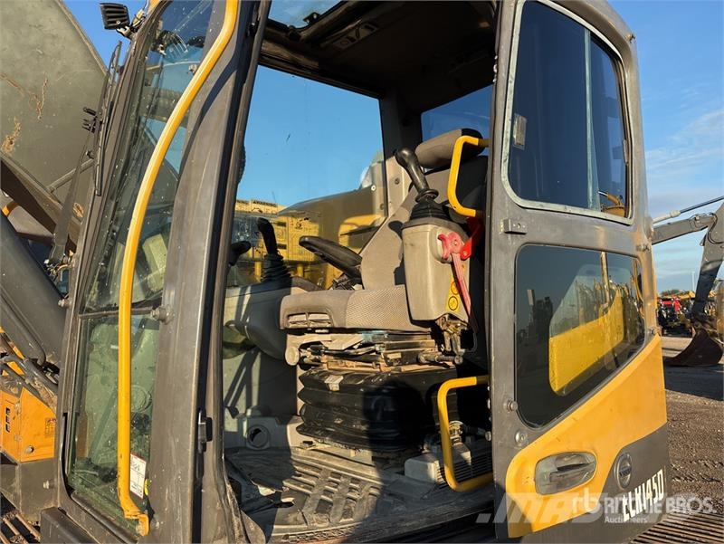 Volvo ECR 145DL Tracked Excavator Gravemaskiner på larvebånd