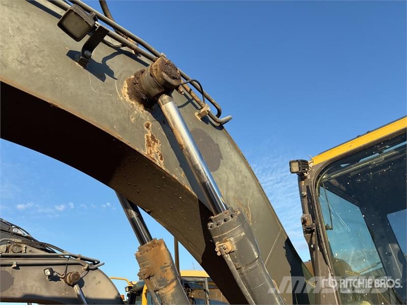 Volvo ECR 145DL Tracked Excavator Gravemaskiner på larvebånd