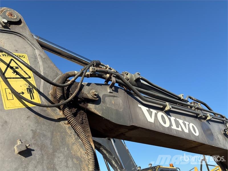 Volvo ECR145E Tracked Excavator Gravemaskiner på larvebånd