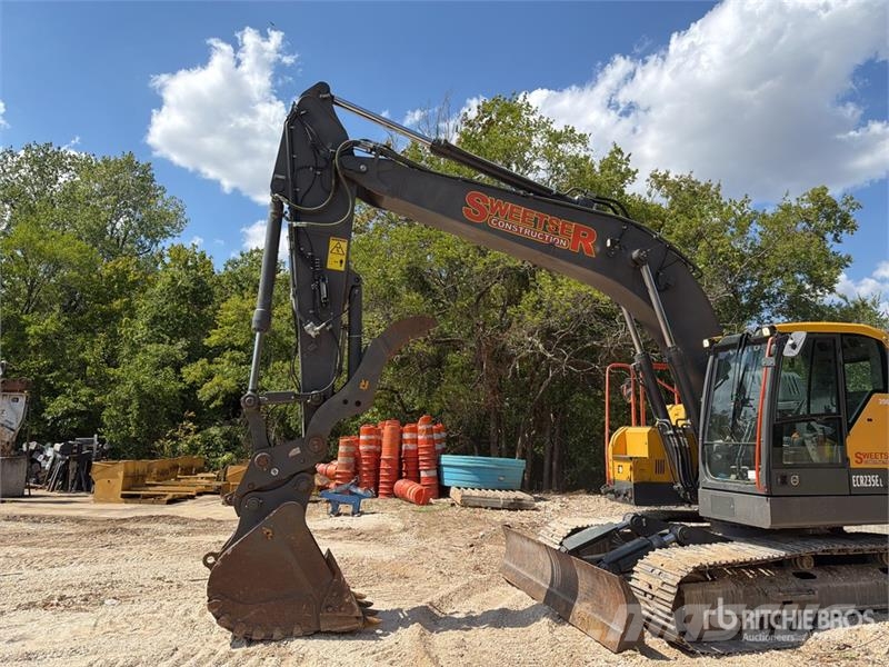 Volvo ECR235EL Tracked Excavator حفارات زحافة