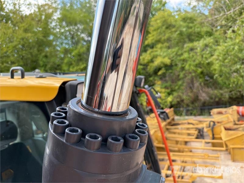 Volvo ECR235EL Tracked Excavator حفارات زحافة