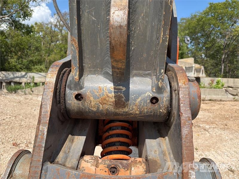 Volvo ECR235EL Tracked Excavator حفارات زحافة