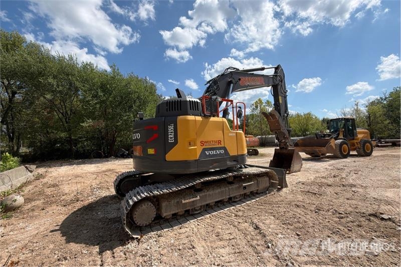 Volvo ECR235EL Tracked Excavator حفارات زحافة