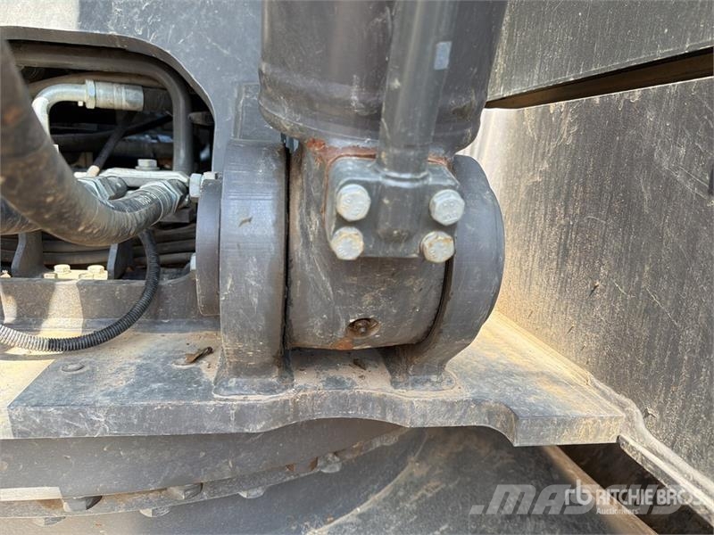 Volvo ECR235EL Tracked Excavator حفارات زحافة