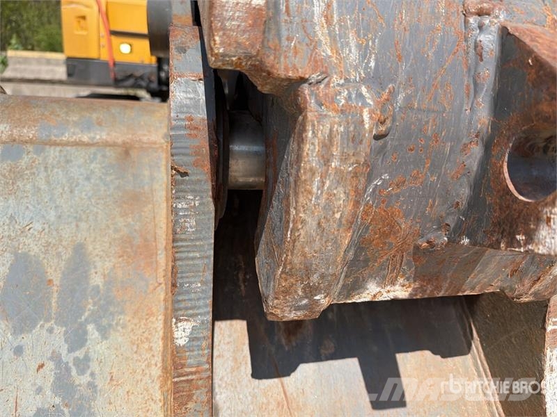 Volvo ECR235EL Tracked Excavator حفارات زحافة